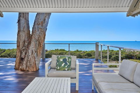Decked Out By The Sea - Accommodation Fremantle 1