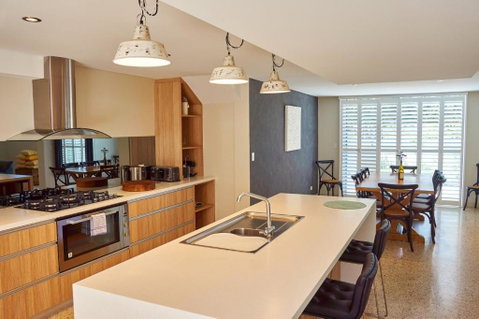 The Urban Beach House - Accommodation Fremantle 4