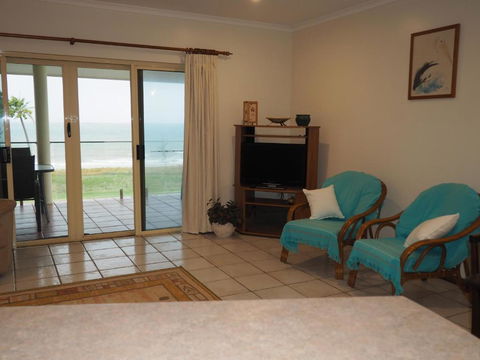 La Riviera - Accommodation Fremantle 2