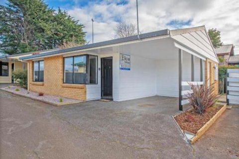 Elkie Villa 2 Bedroom Unit Burnie - Accommodation Fremantle 0
