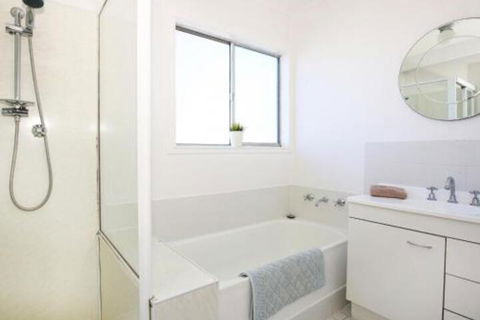 Lazy Days Beach House Jervis Bay â€“ Pet Friendly 4 Mins Walk To Beach - Accommodation Fremantle 3