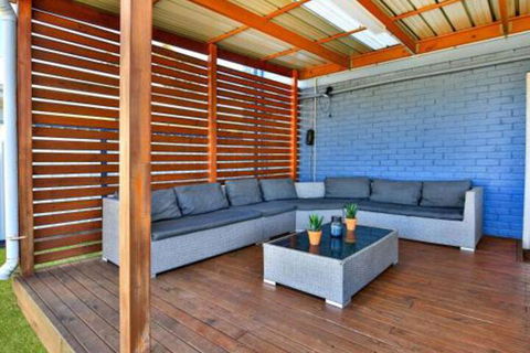 Lazy Days Beach House Jervis Bay â€“ Pet Friendly 4 Mins Walk To Beach - Accommodation Fremantle 7