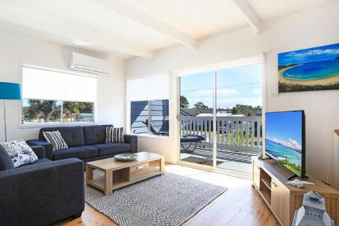 Lazy Days Beach House Jervis Bay â€“ Pet Friendly 4 Mins Walk To Beach - Accommodation Fremantle 0