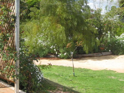 Amalie Cottage Waikerie Unit 1 - Accommodation Fremantle 3