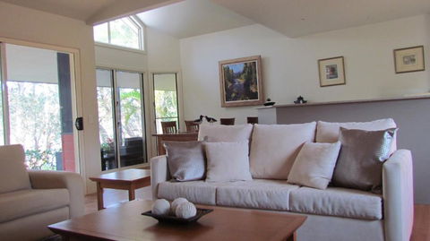 Lake Russell Lakeside Retreat - Accommodation Fremantle 2