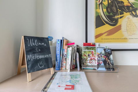 LIGHT AIRY SPACIOUS QUEENS ROAD APARTMENT - Accommodation Fremantle 1