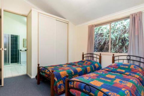 Amaroo House - Accommodation Fremantle 4