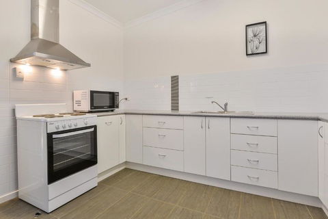 Getaway Villas Unit 38 11 1 Bedroom Self Contained Accommodation - Accommodation Fremantle 5