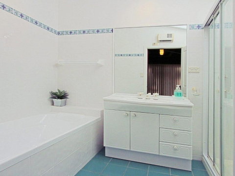 Gunyah An Idyllic Coastal Getaway - Accommodation Fremantle 5