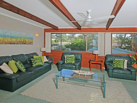 Gunyah An Idyllic Coastal Getaway - Accommodation Fremantle 3