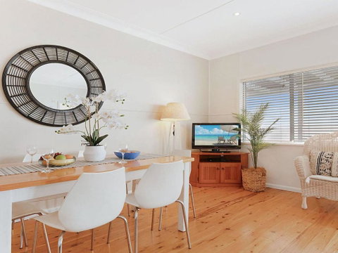Ocean Blue Apartment One Oceanfront Apartment - Accommodation Fremantle 1