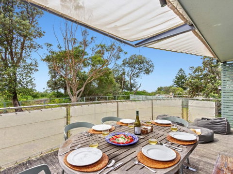 The Boathouse Comfortable Beachfront Home - Accommodation Fremantle 1