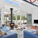 The Boathouse Comfortable Beachfront Home - Accommodation Fremantle 0