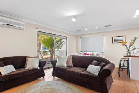 Blue Haze Air Conditioned Comfort - Accommodation Fremantle 4