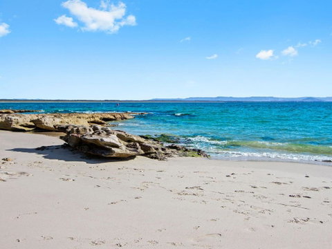 Beach Escape At Currarong Basic Family Accommodation - Accommodation Fremantle 2