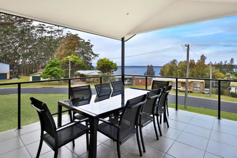 Panorama At The Lake Pet Friendly 15 Mins To Hyams Beach - Accommodation Fremantle 1