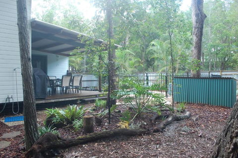 1 Naiad Court Lowset Family Home With Swimming Pool & Covered Deck. Pet Friendly - Accommodation Fremantle 3