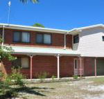 31 Bombala Crescent Two storey home with covered outdoor deck fully fenced backyard. Pet friendly - Accommodation Fremantle