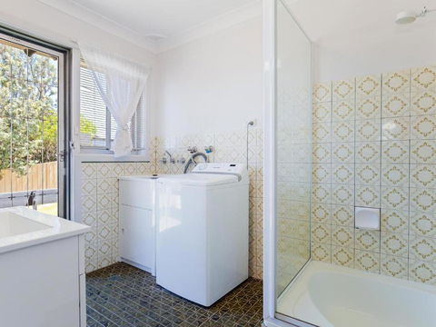 Argyle Cottage 41 Argyle Avenue Great Family Home For Holidays - Accommodation Fremantle 2