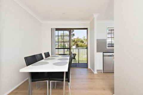 Amaroo Retreat At Fingal Bay - Accommodation Fremantle 7
