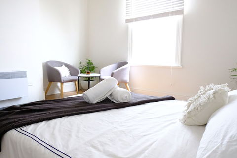 White House - Accommodation Fremantle 4