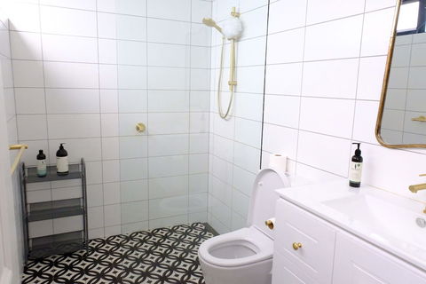 White House - Accommodation Fremantle 1