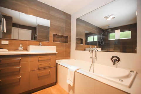 Alderwood - Accommodation Fremantle 3