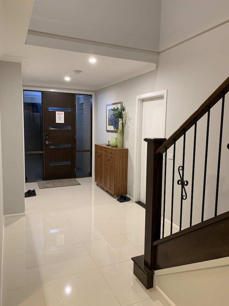 Hoppers Crossing VIC Accommodation Fremantle