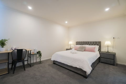 Amazing Sea Views Luxury Guest House - Accommodation Fremantle 1