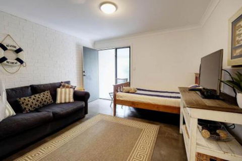AtTHE COVE - Accommodation Fremantle 7