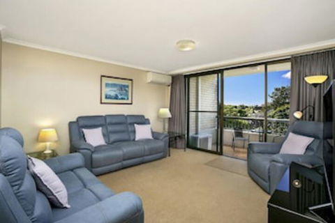 HAMP1 Bright Apartment In Cremorne - Accommodation Fremantle 0