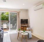 Lovely Modern Villa Amidst Peaceful Surroundings - Accommodation Fremantle