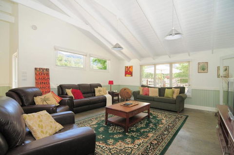 Spring Grove Dairy Picturesque Views! - Accommodation Fremantle 3
