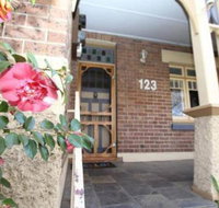 123 Hill St. Heart of Orange Double Brick - Accommodation Fremantle