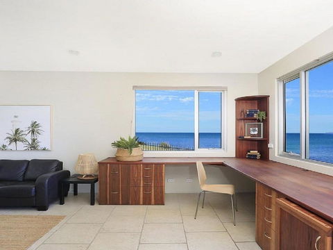 Albatross Whale Watch From The House - Accommodation Fremantle 6