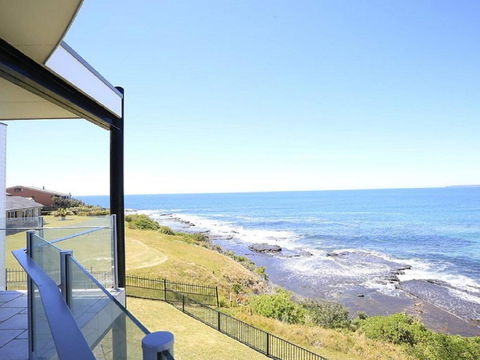 Albatross Whale Watch From The House - Accommodation Fremantle 3
