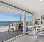 Rainbows End soaring views north to Gerroa - Accommodation Fremantle