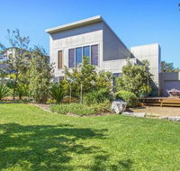 Sunshine Beach House 25 metre walk to the beach - Accommodation Fremantle