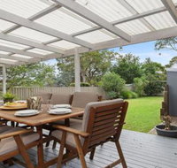 Sunshine Dazed walk to shops  cafes - Accommodation Fremantle