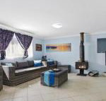 The Burra Break 3 minute walk to beach access - Accommodation Fremantle