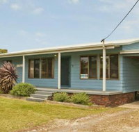 Tea Tree Cottage great yard for pets  kids - Accommodation Fremantle