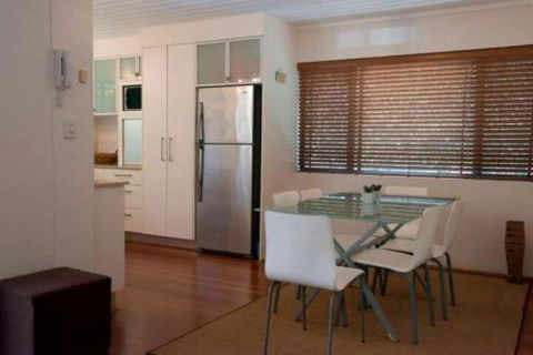 Absolute Beachfront Mooloolaba - Accommodation Fremantle 6