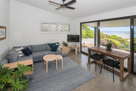 FortyTwo Mini - Accommodation Fremantle 2