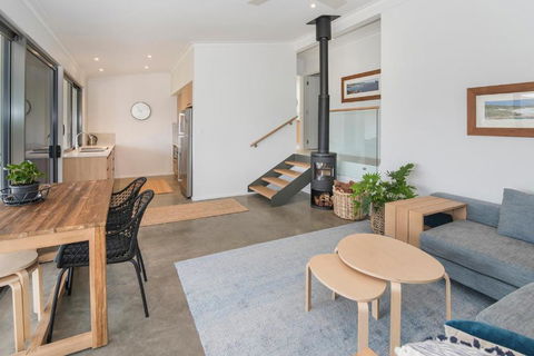 FortyTwo Mini - Accommodation Fremantle 3