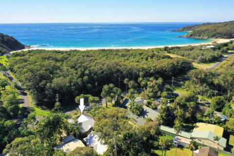 THE BEACH HOUSE - Accommodation Fremantle 7