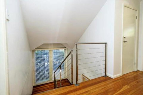 THE BEACH HOUSE - Accommodation Fremantle 5
