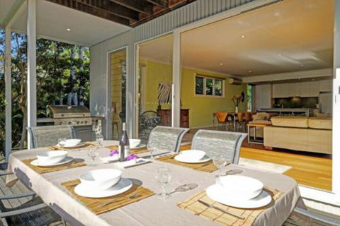 THE BEACH HOUSE - Accommodation Fremantle 3
