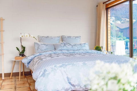 Vintage Cuddle Guest House - Accommodation Fremantle 1