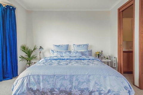 Vintage Cuddle Guest House - Accommodation Fremantle 2