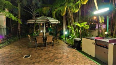 A Taste Of The Tropics - Accommodation Fremantle 6